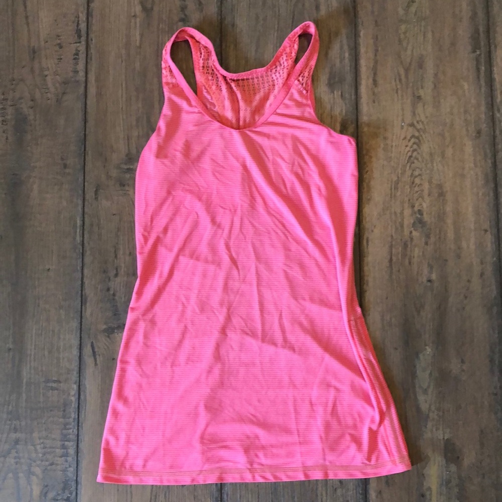 Lululemon tank